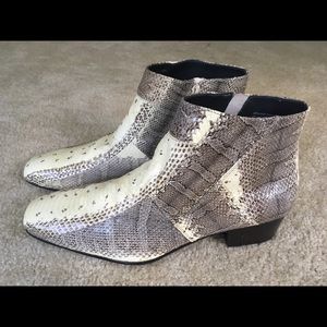 Tucson undyed natural Giorgio Brutini size 12